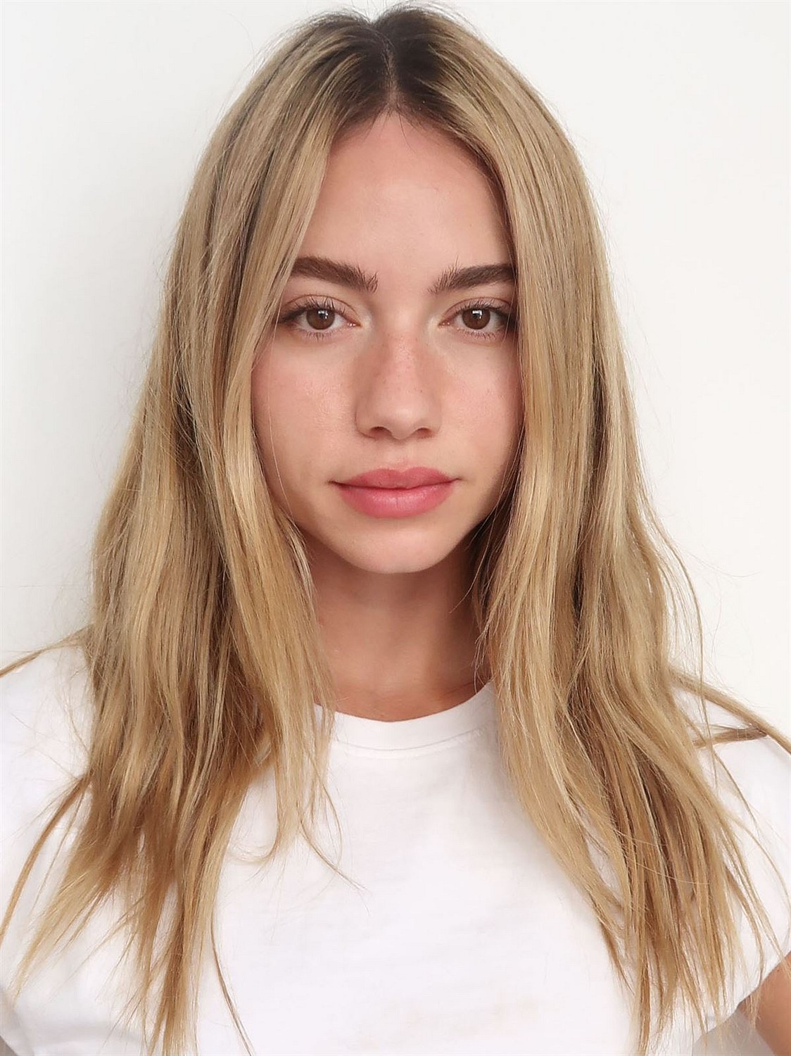 ELLA AYALON Elite Models