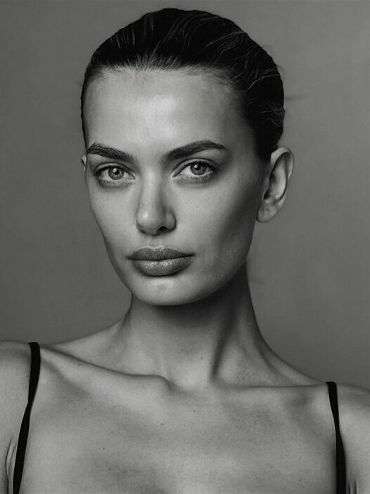 BREGJE HEINEN
