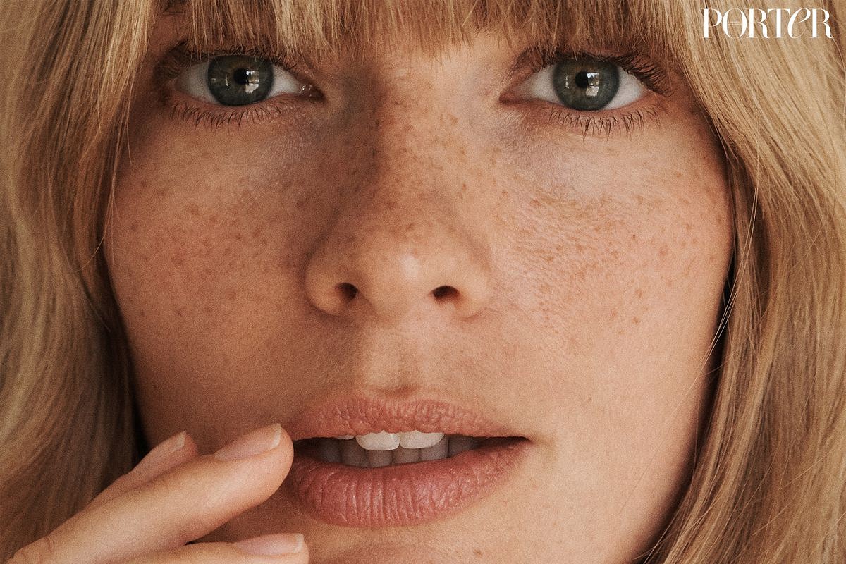 JULIA STEGNER