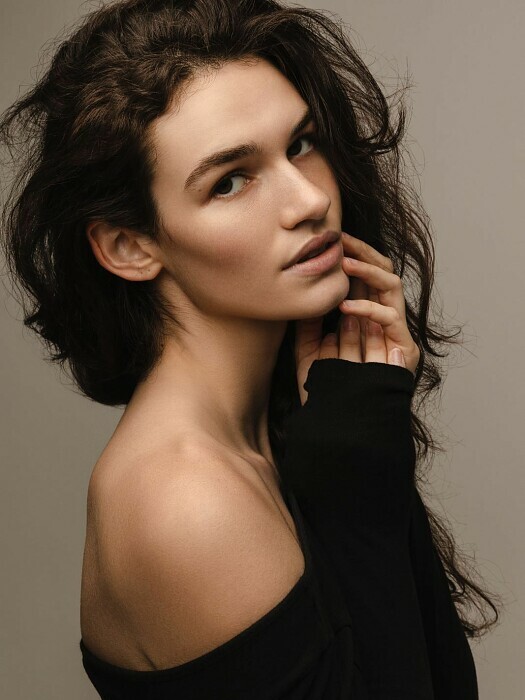 ANGA CISZEK