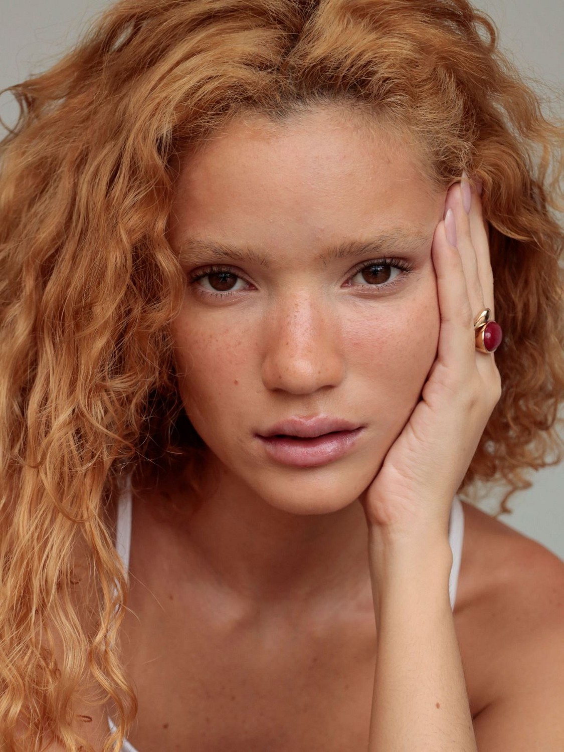 LAURA AZEVEDO Elite Models