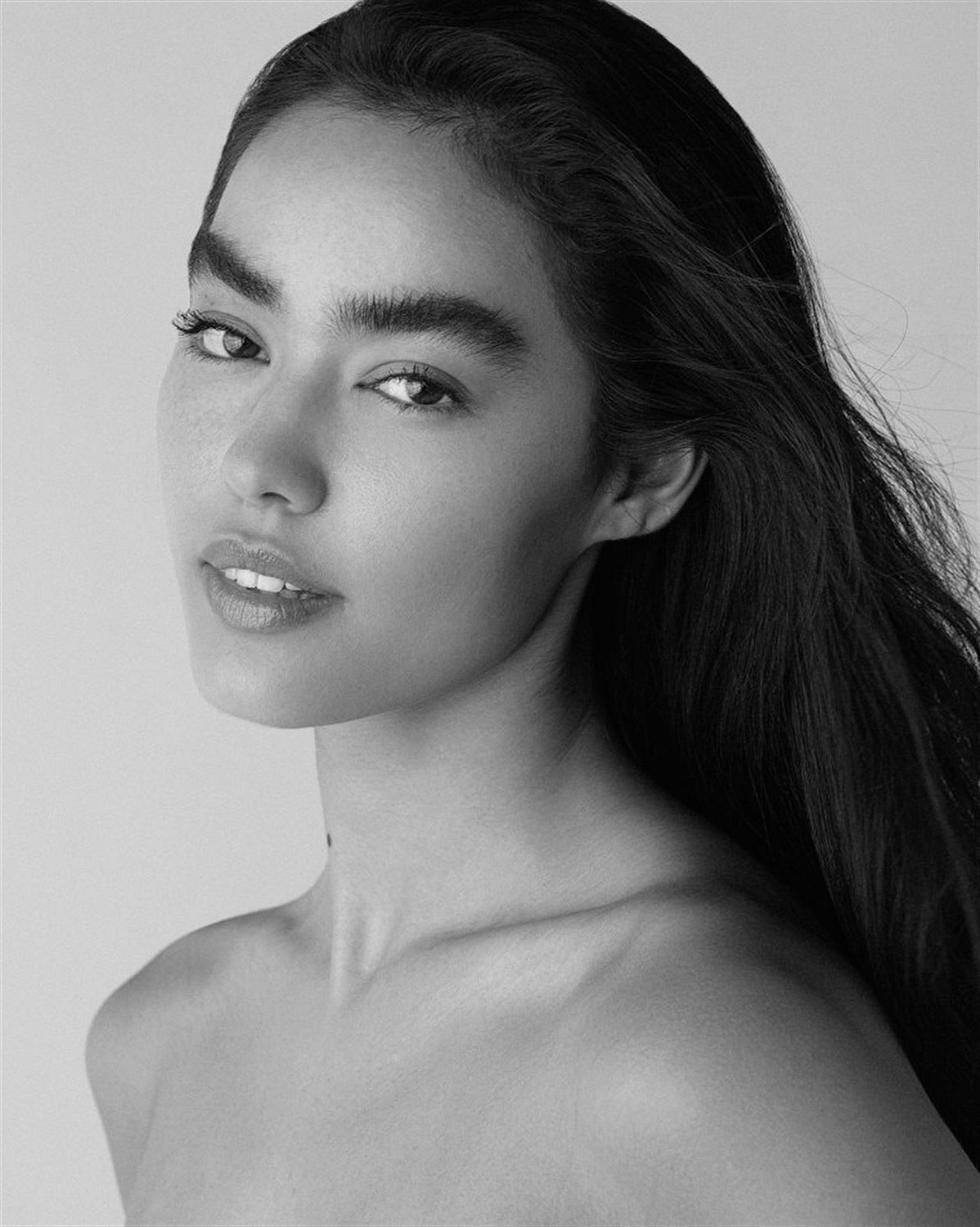 MIA OSTERGREN Elite Models