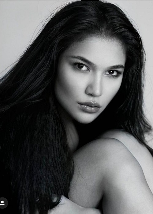 YARA D LEON