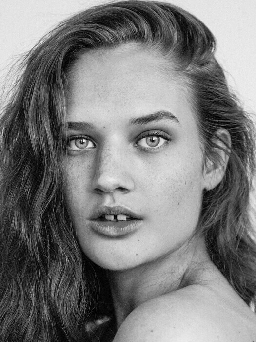 CALLIE DIXON